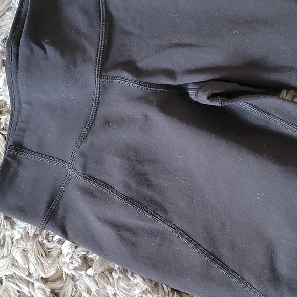 LULULEMON Split Leg Cropped Capri Pants - Picture 5 of 9